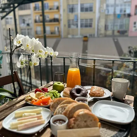 Grande Com Varanda E Vista A 홈스테이 리스본