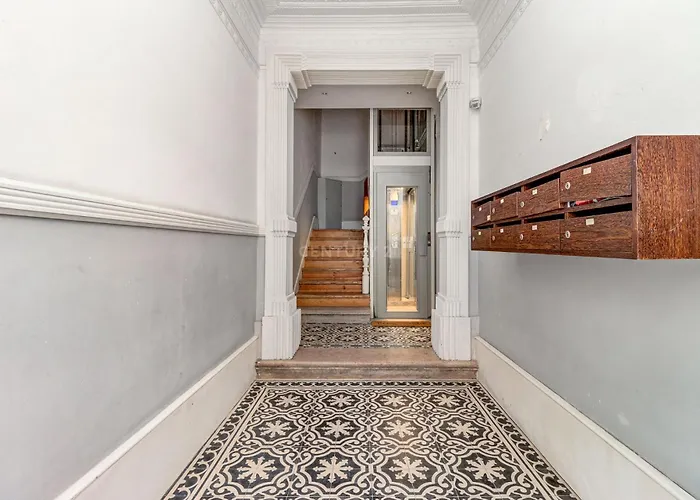 Grande Com Varanda E Vista A * 리스본