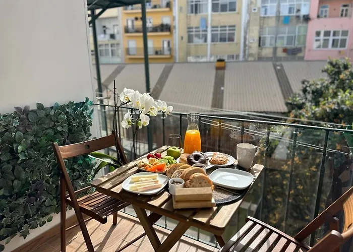 Grande Com Varanda E Vista A Rum i privatbostad Lisboa