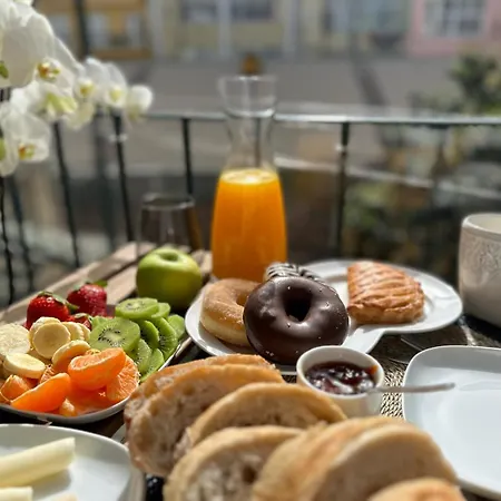 Grande Com Varanda E Vista A